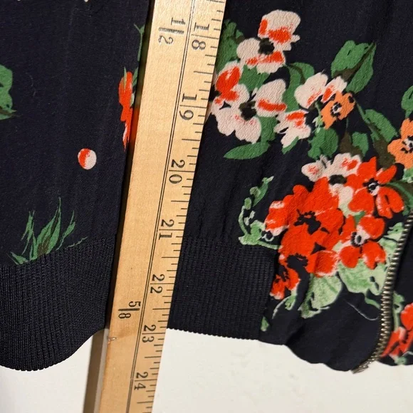 Zara Basic Navy Floral Bomber Jacket- medium - Picture 15 of 16
